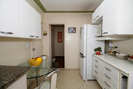 Apartamento à venda com 71m², 2 quartos e 1 vaga Apartamento à venda com 71m², 2 quartos e 1 vagaCozinha