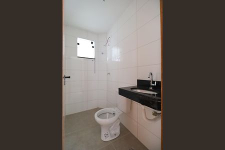 Apartamento à venda com 43m², 2 quartos e sem vaga Apartamento à venda com 43m², 2 quartos e sem vagaBanheiro