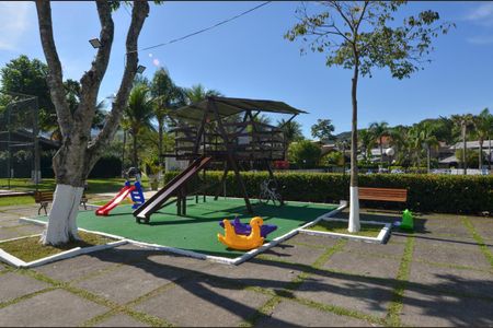 Casa de condomínio à venda com 180m², 3 quartos e 4 vagas Casa de condomínio à venda com 180m², 3 quartos e 4 vagasÁrea comum