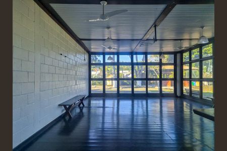 Casa de condomínio à venda com 180m², 3 quartos e 4 vagas Casa de condomínio à venda com 180m², 3 quartos e 4 vagasÁrea comum