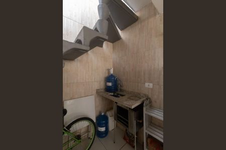 Casa de condomínio à venda com 74m², 2 quartos e 2 vagas Casa de condomínio à venda com 74m², 2 quartos e 2 vagasEscada Acesso