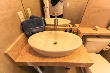 Apartamento à venda com 87m², 2 quartos e 4 vagas Apartamento à venda com 87m², 2 quartos e 4 vagasBanheiro