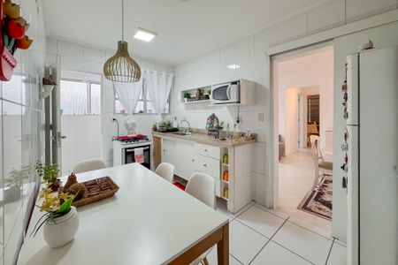 Apartamento à venda com 95m², 2 quartos e 1 vaga Apartamento à venda com 95m², 2 quartos e 1 vagaCozinha