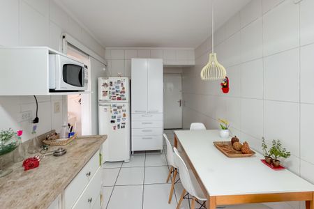 Apartamento à venda com 95m², 2 quartos e 1 vaga Apartamento à venda com 95m², 2 quartos e 1 vagaCozinha