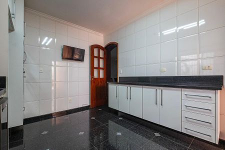 Casa para alugar com 700m², 5 quartos e 6 vagasCozinha