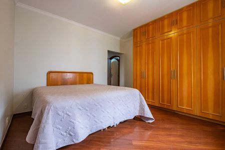 Casa para alugar com 700m², 5 quartos e 6 vagasSuíte 2