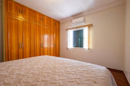 Casa para alugar com 700m², 5 quartos e 6 vagasSuíte 2