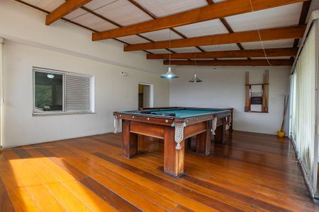 Casa para alugar com 700m², 5 quartos e 6 vagasEdícula