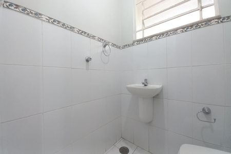 Casa à venda com 178m², 4 quartos e 1 vagaLavabo