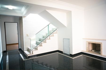 Casa de condomínio para alugar com 400m², 4 quartos e 12 vagasSala 1