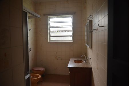 Casa à venda com 135m², 2 quartos e 1 vagaBanheiro