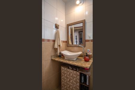 Apartamento à venda com 80m², 2 quartos e 2 vagas Apartamento à venda com 80m², 2 quartos e 2 vagasBanheiro