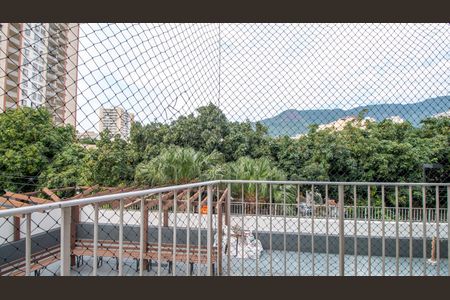 Apartamento à venda com 80m², 2 quartos e 2 vagas Apartamento à venda com 80m², 2 quartos e 2 vagasQuarto 1 Vista