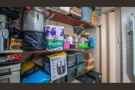 Apartamento à venda com 80m², 2 quartos e 2 vagas Apartamento à venda com 80m², 2 quartos e 2 vagasQuarto de Serviço