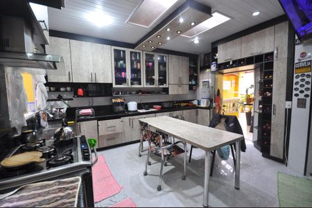 Casa à venda com 700m², 4 quartos e 3 vagasCozinha