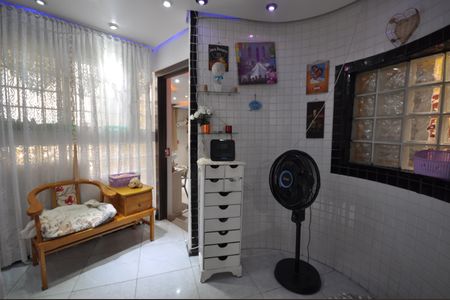 Casa à venda com 700m², 4 quartos e 3 vagasEscritório