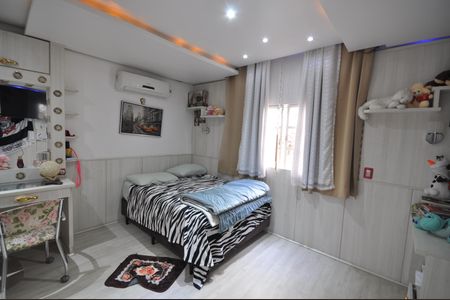 Casa à venda com 700m², 4 quartos e 3 vagasSuíte 2