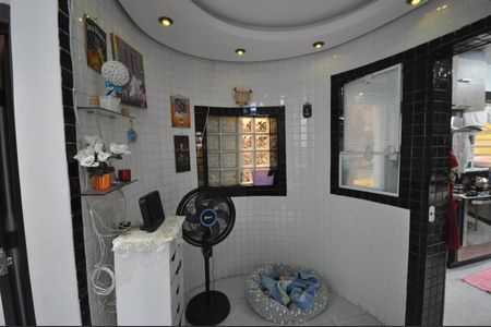 Casa à venda com 700m², 4 quartos e 3 vagasEscritório