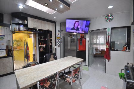 Casa à venda com 700m², 4 quartos e 3 vagasCozinha