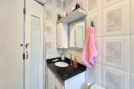 Apartamento à venda com 76m², 2 quartos e 1 vagaBanheiro Social