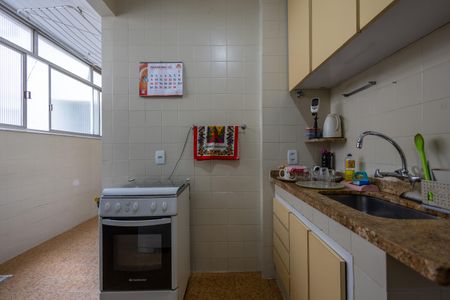 Apartamento à venda com 83m², 2 quartos e 1 vagaCozinha