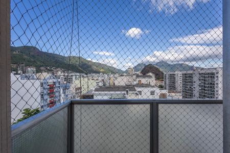 Apartamento à venda com 83m², 2 quartos e 1 vagaSala Varanda