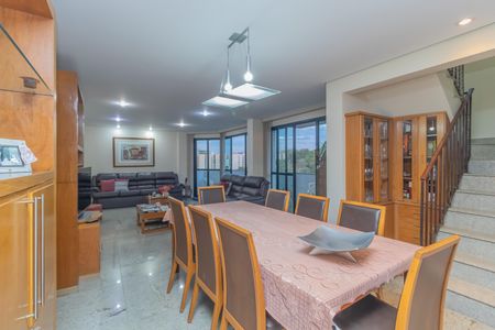 Apartamento à venda com 289m², 4 quartos e 6 vagasSala