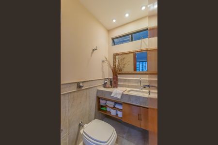 Apartamento à venda com 289m², 4 quartos e 6 vagasLavabo 