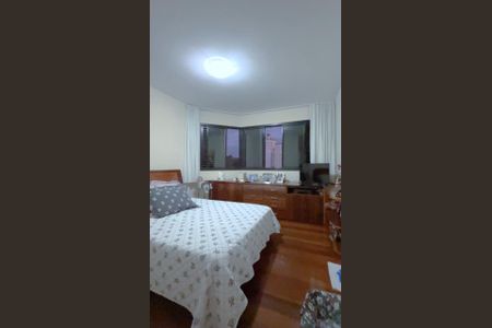 Apartamento à venda com 289m², 4 quartos e 6 vagasSuíte 2