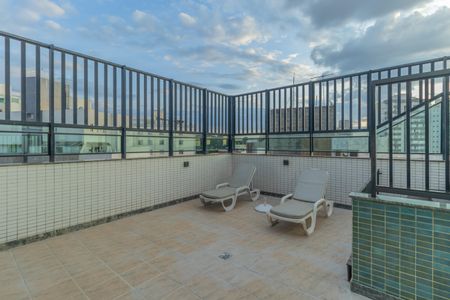 Apartamento à venda com 289m², 4 quartos e 6 vagasVaranda 