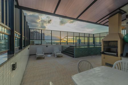 Apartamento à venda com 289m², 4 quartos e 6 vagasVaranda 