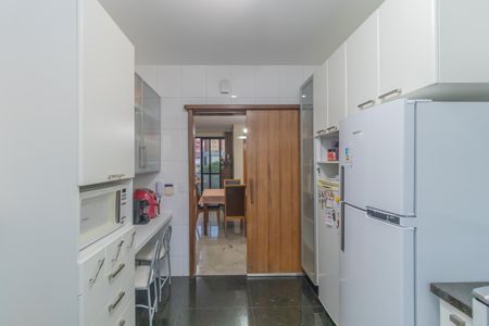 Apartamento à venda com 289m², 4 quartos e 6 vagasCozinha 