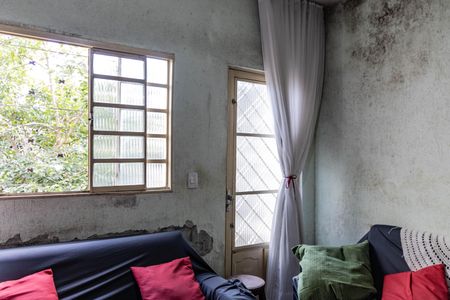 Casa à venda com 277m², 4 quartos e 2 vagasCasa 2 Sala