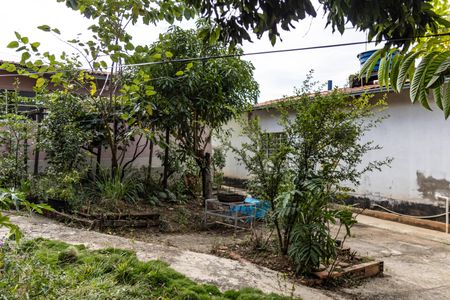 Casa à venda com 277m², 4 quartos e 2 vagasQuintal