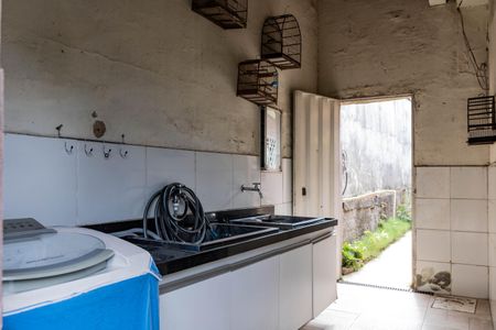 Casa à venda com 277m², 4 quartos e 2 vagasCasa 1 Área de serviço