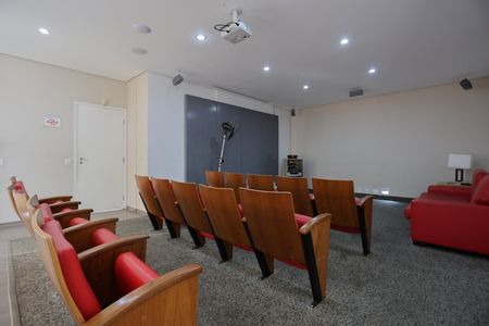 Apartamento à venda com 93m², 3 quartos e 2 vagas Apartamento à venda com 93m², 3 quartos e 2 vagasÁrea comum - Cinema