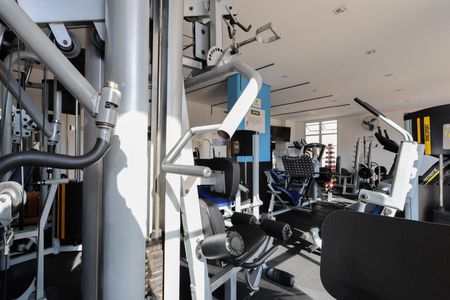 Apartamento à venda com 93m², 3 quartos e 2 vagas Apartamento à venda com 93m², 3 quartos e 2 vagasÁrea comum - Academia