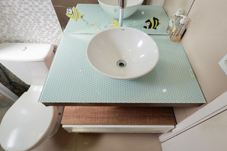 Apartamento à venda com 93m², 3 quartos e 2 vagas Apartamento à venda com 93m², 3 quartos e 2 vagasBanheiro da Suíte