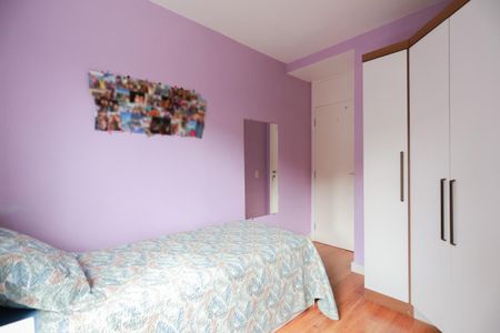 Apartamento à venda com 93m², 3 quartos e 2 vagas Apartamento à venda com 93m², 3 quartos e 2 vagasQuarto 2