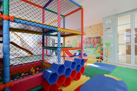 Apartamento à venda com 93m², 3 quartos e 2 vagas Apartamento à venda com 93m², 3 quartos e 2 vagasÁrea comum - Brinquedoteca