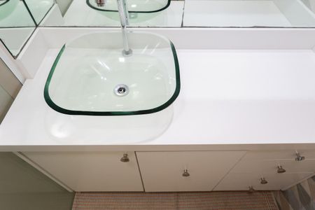 Apartamento à venda com 93m², 3 quartos e 2 vagas Apartamento à venda com 93m², 3 quartos e 2 vagasBanheiro social