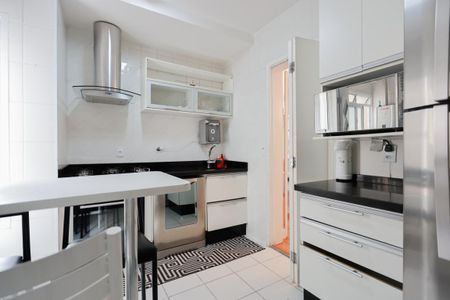 Apartamento à venda com 93m², 3 quartos e 2 vagas Apartamento à venda com 93m², 3 quartos e 2 vagasCozinha