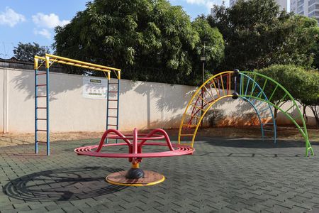 Apartamento à venda com 93m², 3 quartos e 2 vagas Apartamento à venda com 93m², 3 quartos e 2 vagasÁrea comum - Playground 4