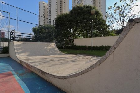 Apartamento à venda com 93m², 3 quartos e 2 vagas Apartamento à venda com 93m², 3 quartos e 2 vagasÁrea comum - Pista de skate