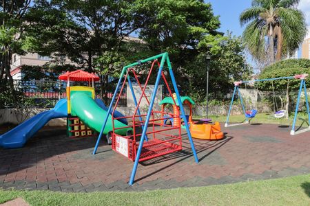 Apartamento à venda com 93m², 3 quartos e 2 vagas Apartamento à venda com 93m², 3 quartos e 2 vagasÁrea comum - Playground 1