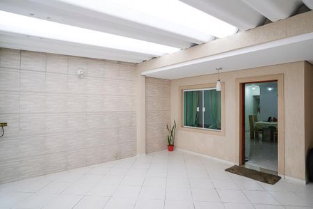 Casa à venda com 130m², 4 quartos e 2 vagasGaragem