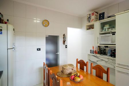 Casa à venda com 130m², 4 quartos e 2 vagasCasa 1 - Cozinha
