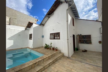Casa à venda com 156m², 3 quartos e sem vaga Casa à venda com 156m², 3 quartos e sem vagaÁrea Externa