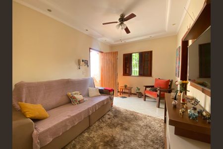 Casa à venda com 156m², 3 quartos e sem vaga Casa à venda com 156m², 3 quartos e sem vagaSala