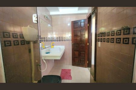 Casa para alugar com 800m², 7 quartos e 6 vagas Casa para alugar com 800m², 7 quartos e 6 vagasBanheiro do Quarto 4